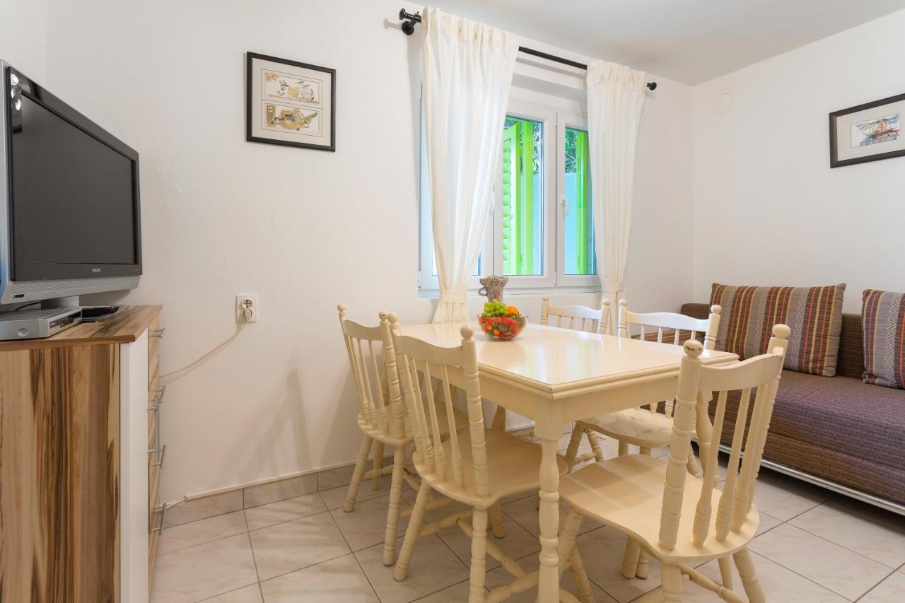 Central View Apartment Хвар Экстерьер фото